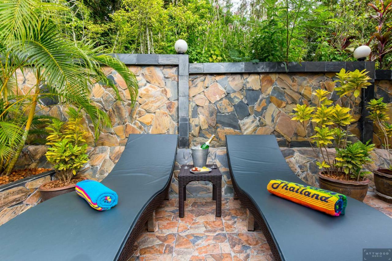 Private Poolvilla Mit Wasserfall Villa *